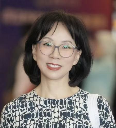 圖：北美高校聯盟副理事長何萍肖像（資料照片）